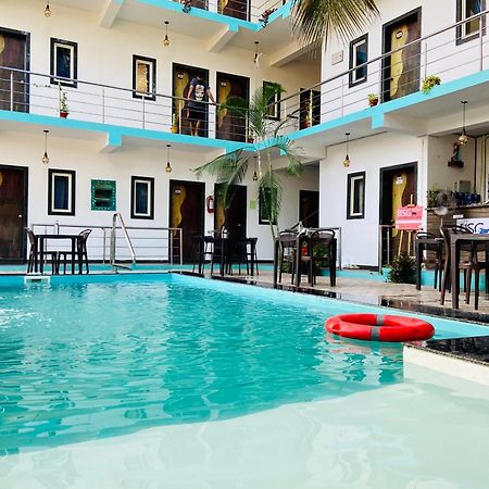 Bsg Stay - Turtle Beach Morjim Goa Exterior photo