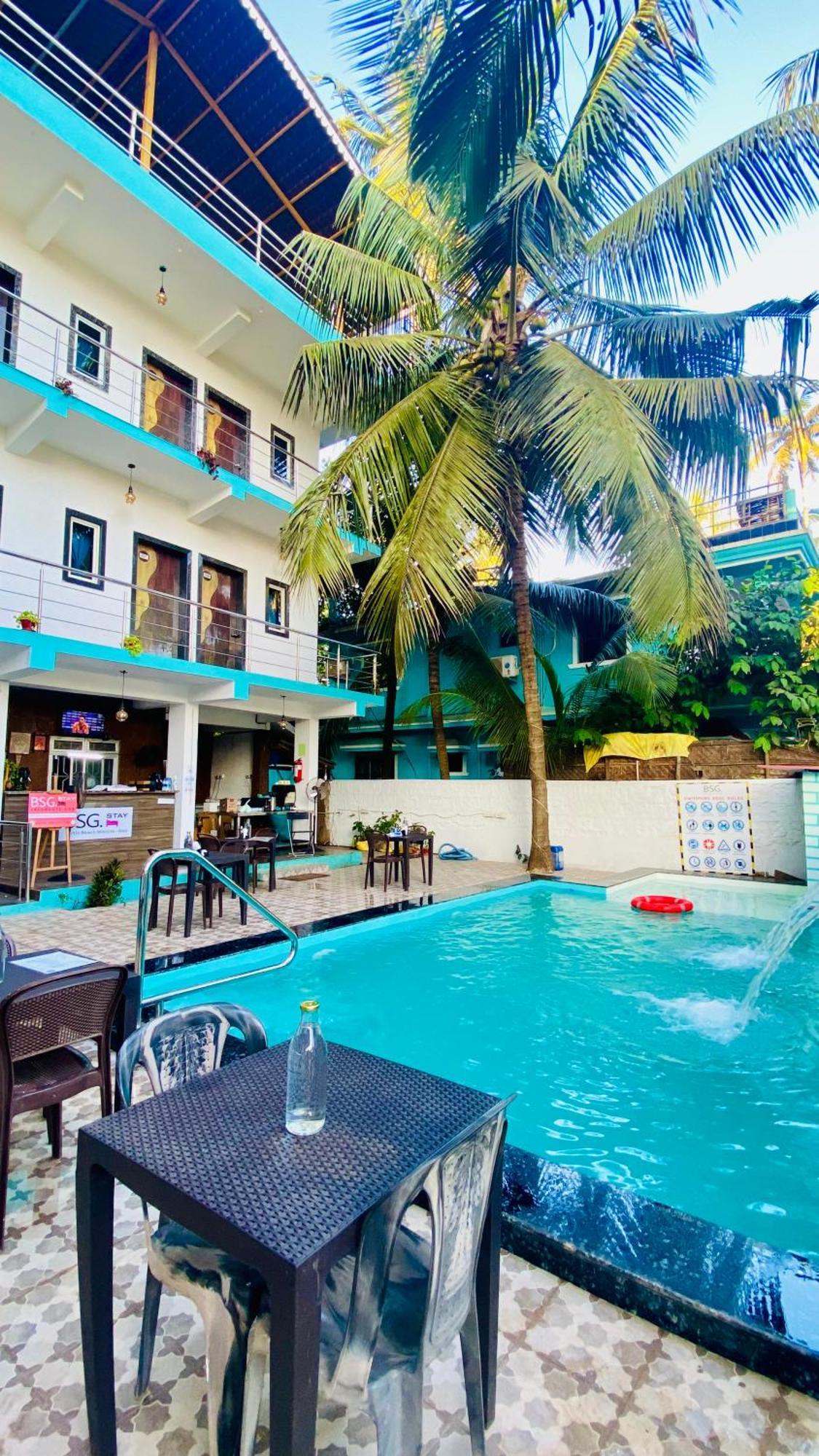 Bsg Stay - Turtle Beach Morjim Goa Exterior photo