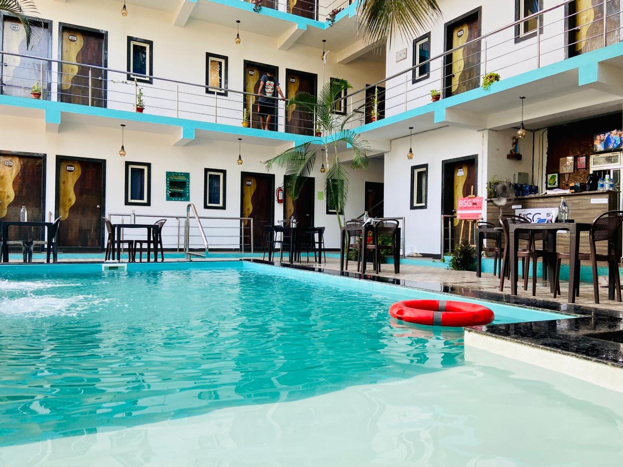 Bsg Stay - Turtle Beach Morjim Goa Exterior photo